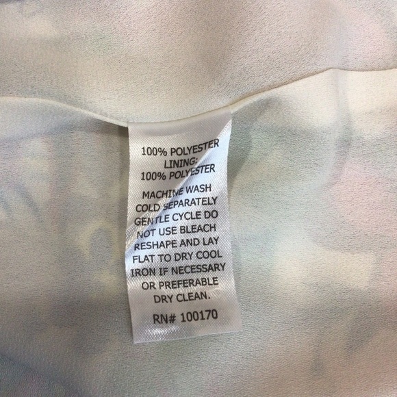 Tabitha Webb Sleeveless V-Neck Colorful Floral Fully Lined Top - Size Medium - Picture 7 of 7